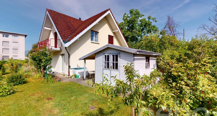 Idyllisches 5-Zimmer-Haus mit Gartenparadies an der Dünnern image 1