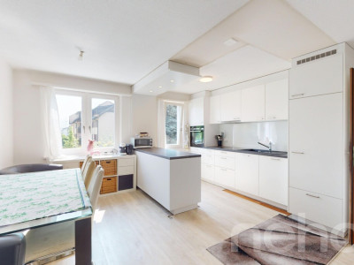 Attraktives Mehrfamilienhaus mit 6 Einheiten in Eschenbach image 4