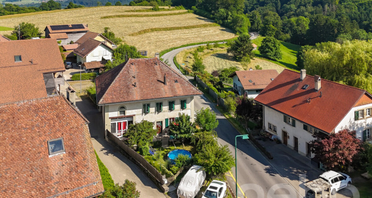 Deux duplex au c?ur d?un ancien bâtiment de charme image 7