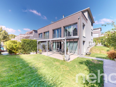 Attraktive Doppelhaushälfte mit Charme und Komfort image 1