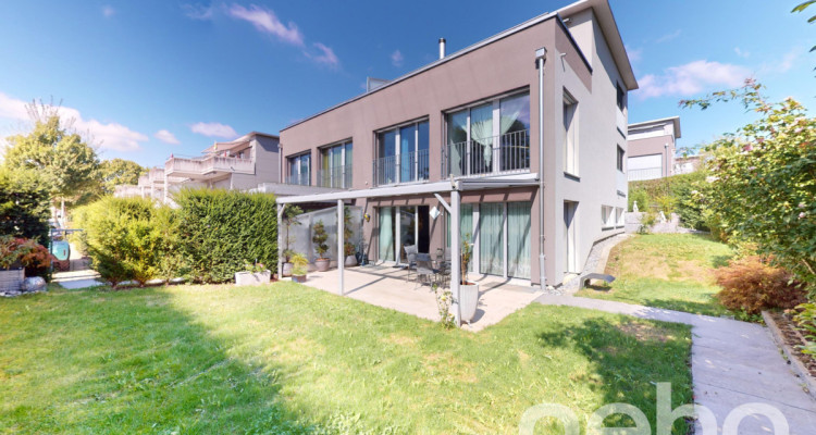 Attraktive Doppelhaushälfte mit Charme und Komfort image 1