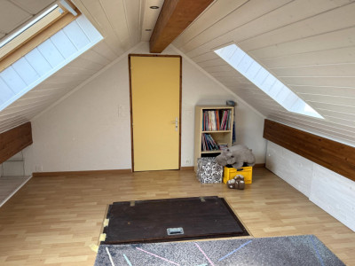 Bel appartement de 5.5 pièces en duplex avec balcon à Gland image 9