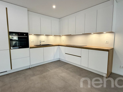 Spacieux attique neuf avec balcon habitable image 9