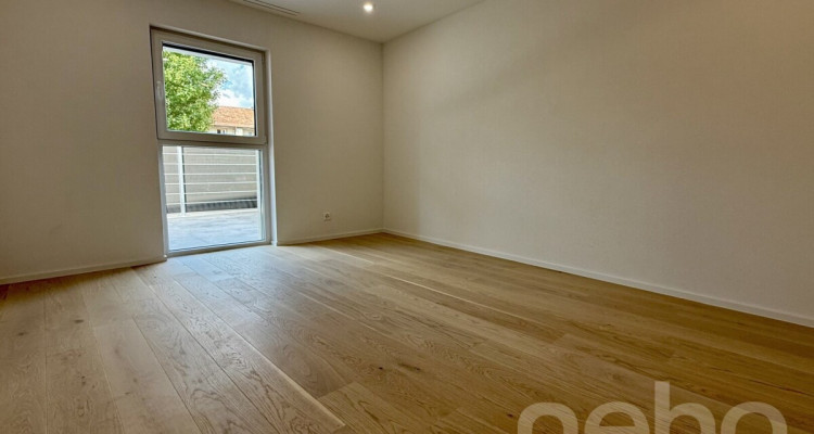 Spacieux attique neuf avec balcon habitable image 10