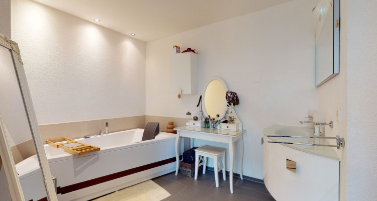 Modernes 5.5-Zimmer-Reiheneckhaus mit Garten an bevorzugter Lage image 11