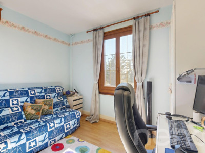 Belle maison individuelle avec piscine, parfaitement située image 10