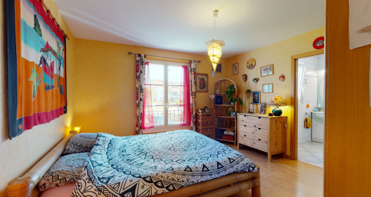 Rez-de-jardin avec piscine hors sol et vue totalement dégagée. image 6