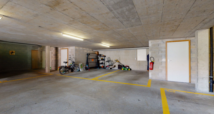 Rez-de-jardin avec piscine hors sol et vue totalement dégagée. image 11