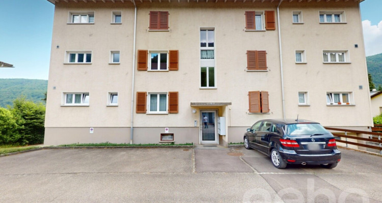 Immeuble locatif de rendement avec vue panoramique sur les montagnes image 1