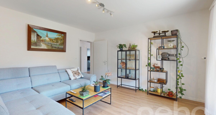 Immeuble locatif de rendement avec vue panoramique sur les montagnes image 5