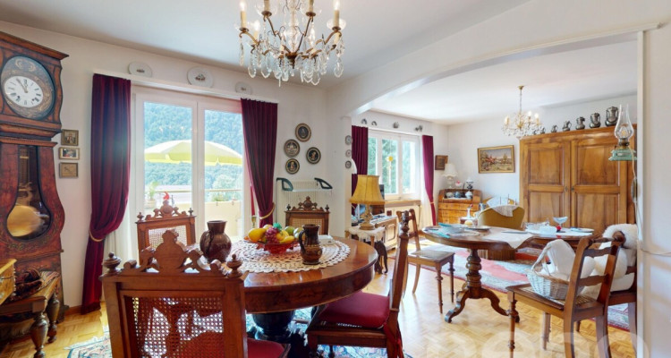 Immeuble locatif de rendement avec vue panoramique sur les montagnes image 12