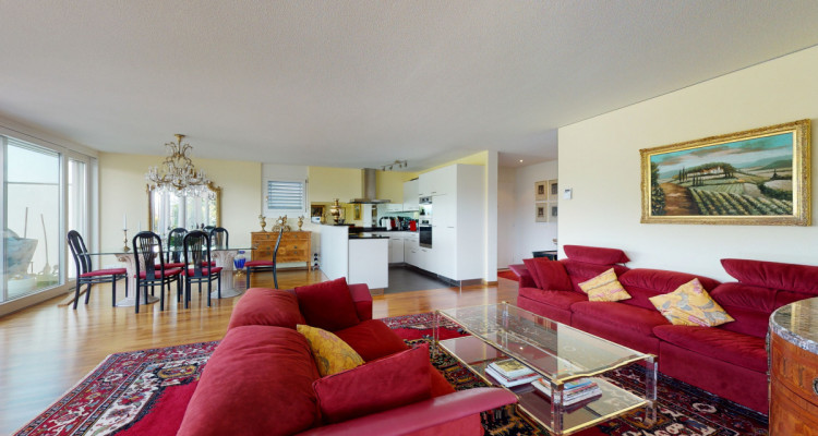 Hochwertiges 5.5 Zimmer Terrassenhaus mit traumhafter Aussicht image 6