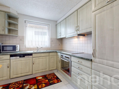 Einfamilienhaus 8Zi. mit separater Einliegerwohnung und Baulandreserve image 4