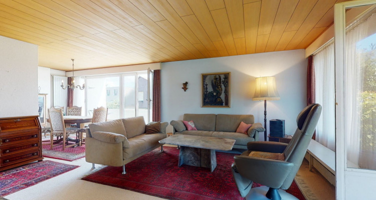 Spannendes 6.5 Zimmer Einfamilienhaus inklusive Baulandreserve image 3