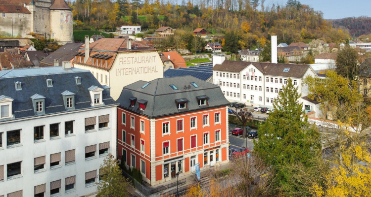 Immeuble mixte rénové au centre de Porrentruy image 1