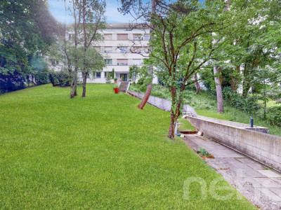 Appartement lumineux et spacieux à rénover image 3