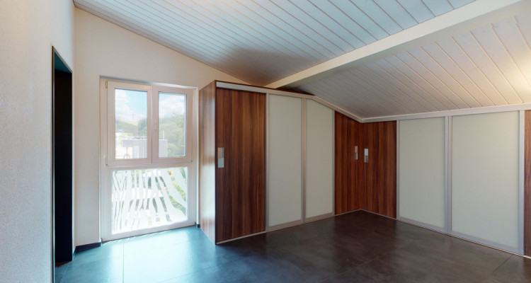 Neuwertige charmante Dachwohnung -  gehobener Ausbau, grosse Terrasse image 9