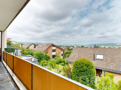 4-Zimmerhaus mit Cheminée und Weitblick in familienfreundlicher Lage image 9