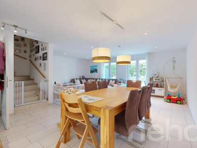 Familientraum mit Whirlpool, Garten, Terrassen und viel Platz image 3