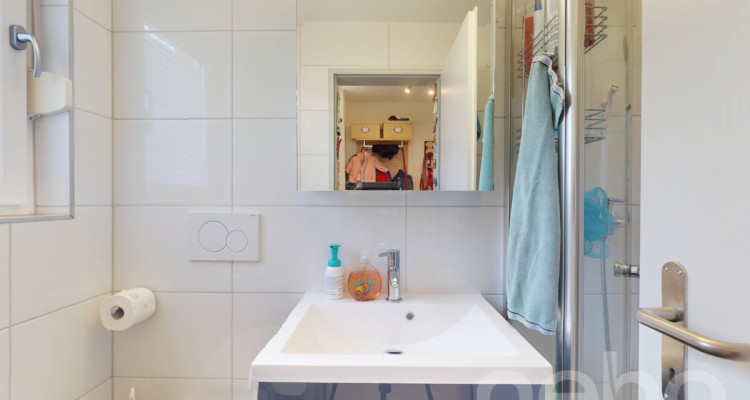 Familientraum mit Whirlpool, Garten, Terrassen und viel Platz image 9