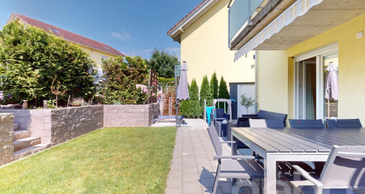 Familientraum mit Whirlpool, Garten, Terrassen und viel Platz image 11