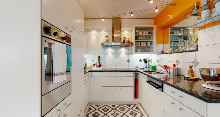 Paradiesisches 5.5 Zimmer Eckreihenhaus angrenzend an die Aare image 2