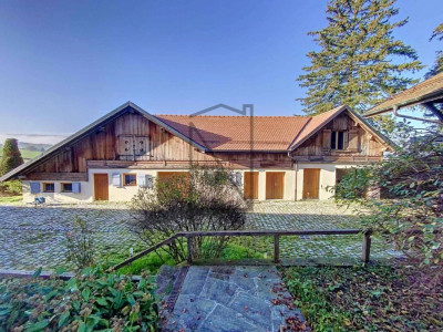 A rare and private retreat in the heart of nature image 4