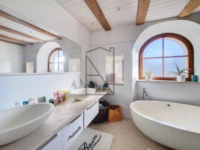 A rare and private retreat in the heart of nature image 6