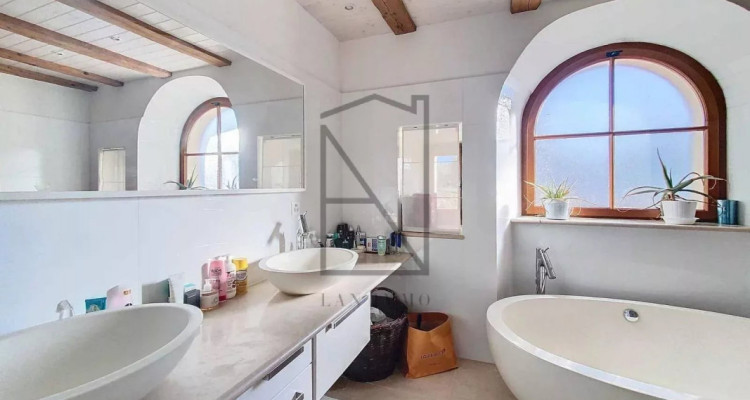 A rare and private retreat in the heart of nature image 6