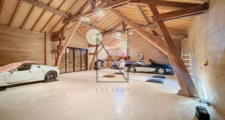 A rare and private retreat in the heart of nature image 8