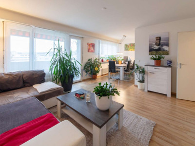 Perle an sonniger Lage image 1