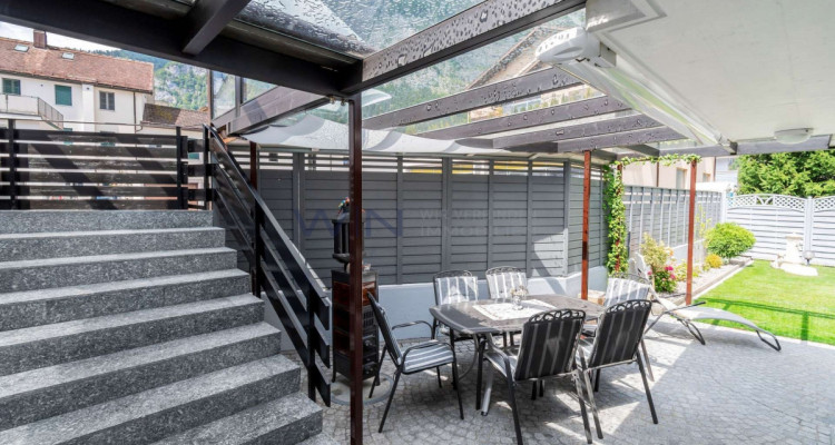 Grosses Einfamilienhaus mit Einliegerwohnung image 4