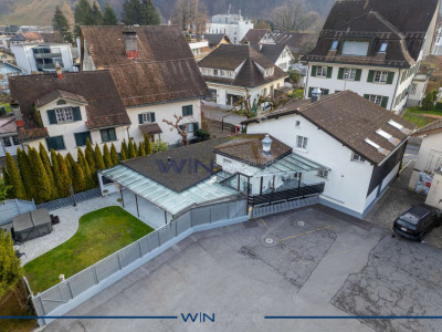 Kernsaniertes Mehrgenerationenhaus an Vorzugslage image 1