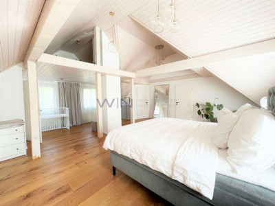 Charismatisch mit Holz-Wärme für Liebhaber image 4