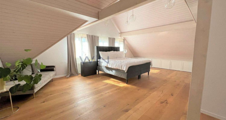 Charismatisch mit Holz-Wärme für Liebhaber image 1