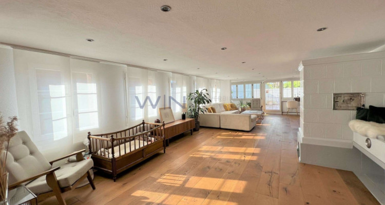 Charismatisch mit Holz-Wärme für Liebhaber image 3