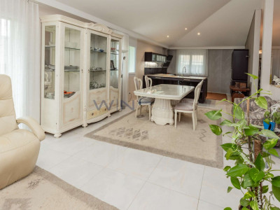 Eleganz trifft Funktion ? grosszügiges Zuhause mit Konzept image 3