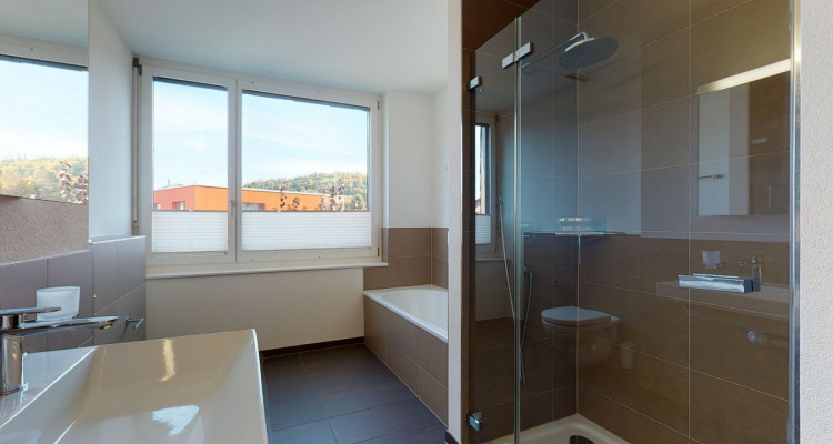 Helle und ruhig gelegene Wohnung mit grosser Loggia image 10