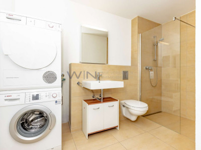 Zeitloses Designerstück image 6