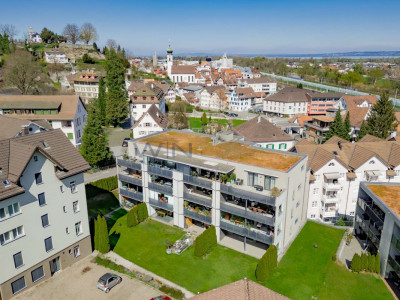 Zeitloses Designerstück image 8