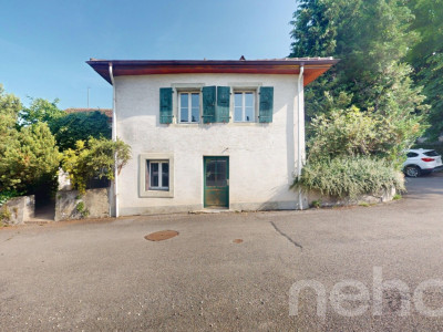 Maison rénovée avec jardin dans un emplacement d?exception image 1