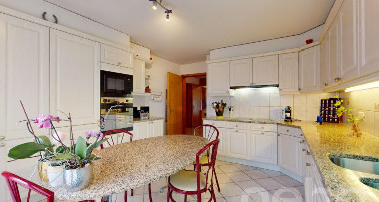 Villa familiale pleine de potentiel image 12