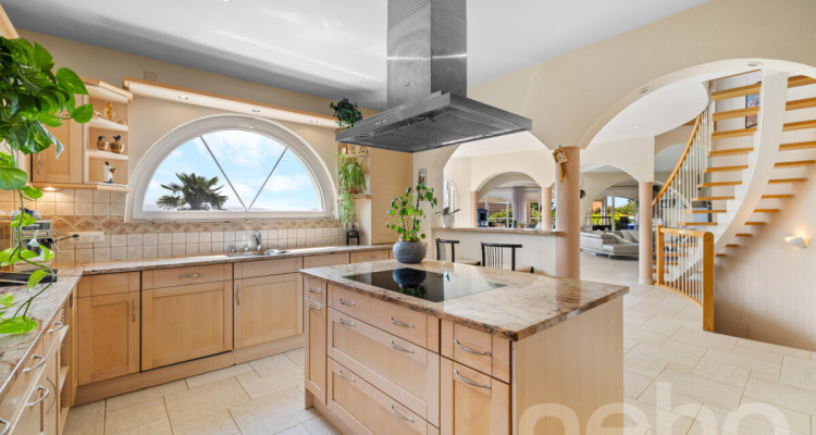 Maison dexception avec piscine chauffée  ! image 4