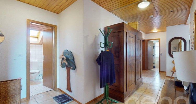 Exclusif : Spacieux appartement avec balcon dans les combles image 10