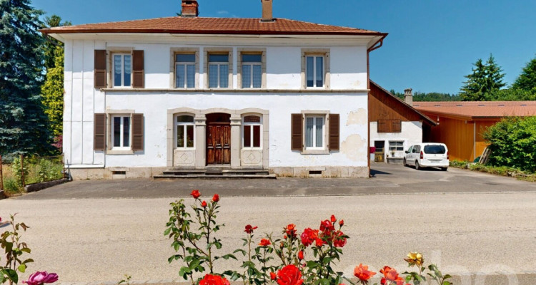 Maison familiale avec jardin ? Cadre paisible à découvrir image 1