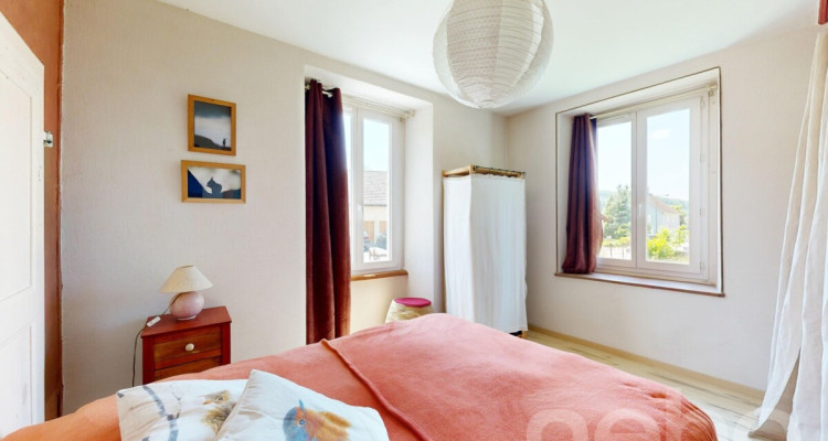 Maison familiale avec jardin ? Cadre paisible à découvrir image 5