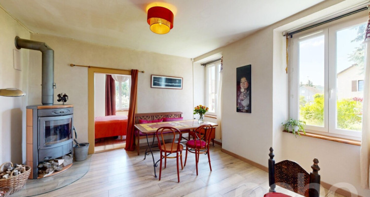 Maison familiale avec jardin ? Cadre paisible à découvrir image 8