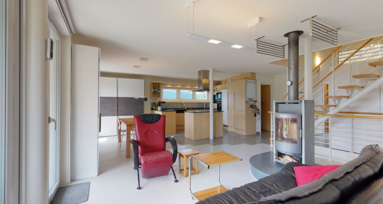 Grosses 7.5 Zimmer Einfamilienhaus im steuergünstigen Mörigen image 3