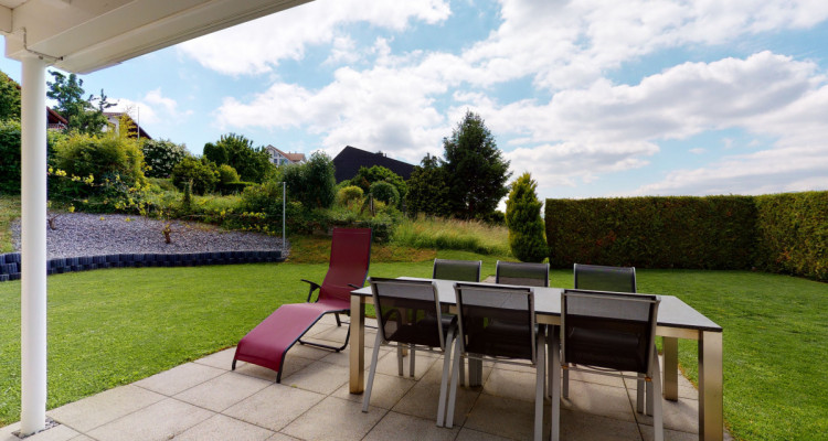 Grosses 7.5 Zimmer Einfamilienhaus im steuergünstigen Mörigen image 2