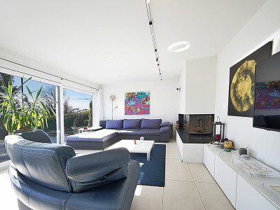 Villa individuelle de plain-pied avec importante réserve constructible image 2